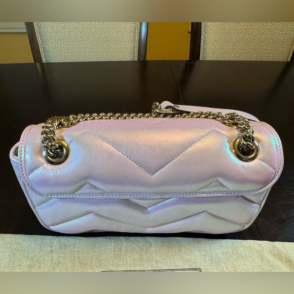 New Authentic Gucci GG Logo Marmont Iridescent Pink Leather Shoulder Bag Small - Picture 8 of 14